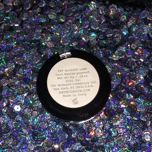 Pat McGrath Dark Matter Pigment of Dark Star 006 - Picture 3 of 12